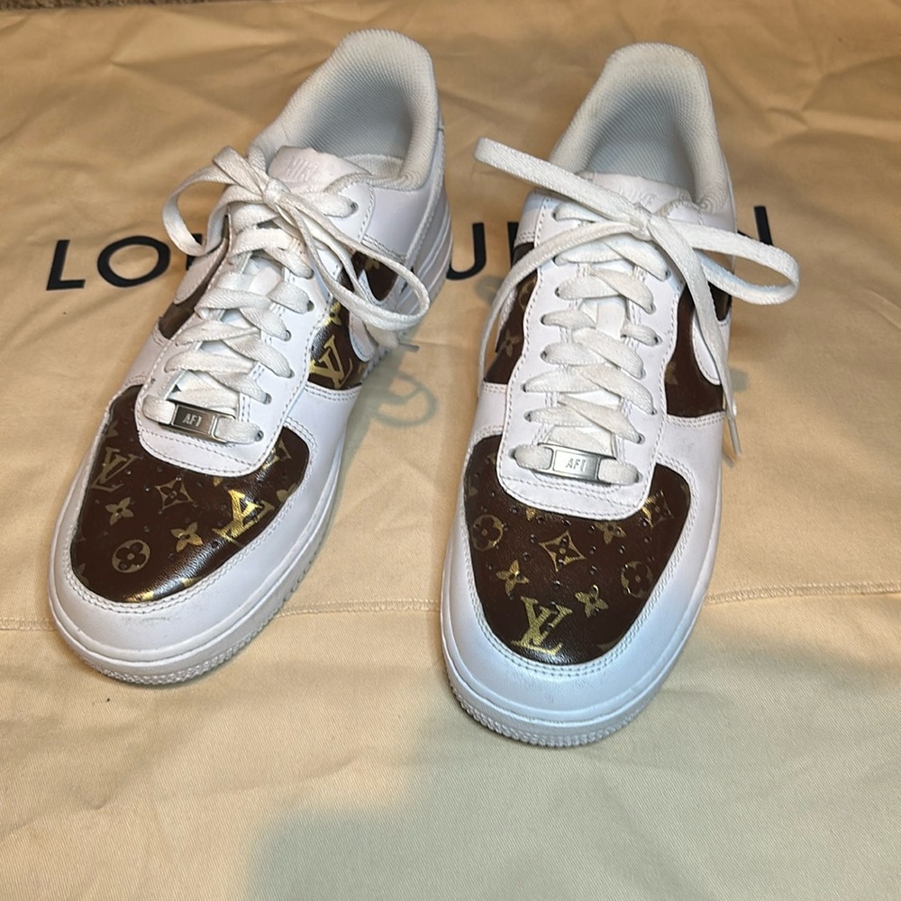 Nike Shoes/Custom Painted Nike Air Force 1… be in excellent condition
